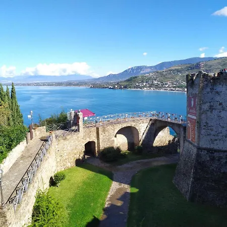 Vecchio Saracino - Carola 1801 أغروبولي