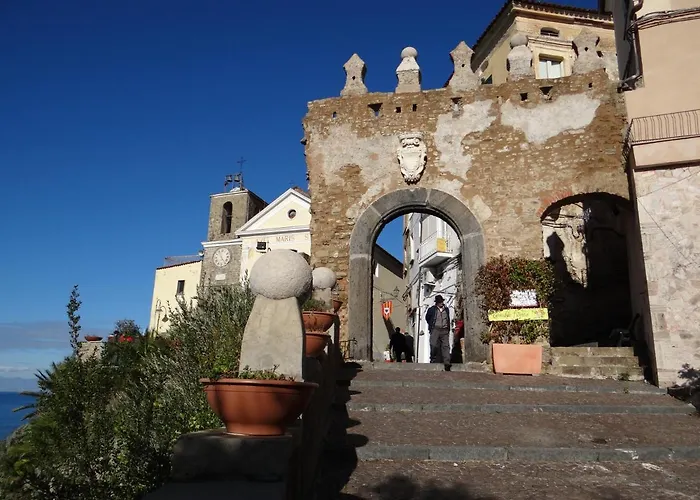 فندق مبيت وإفطار Vecchio Saracino - Carola 1801 أغروبولي