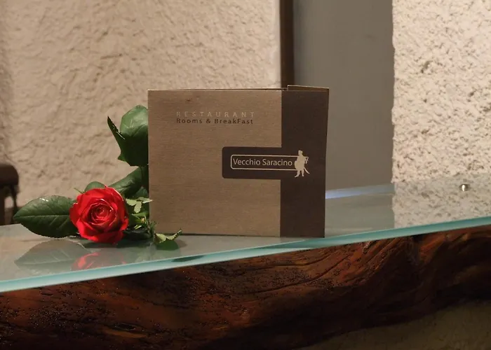 فندق مبيت وإفطار Vecchio Saracino - Carola 1801 أغروبولي