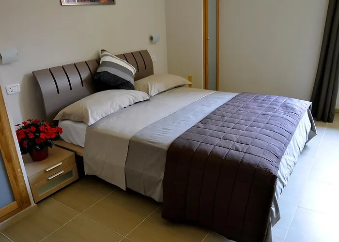 Vecchio Saracino - Carola 1801 住宿加早餐酒店 阿格罗波利